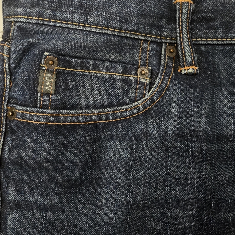 Abercrombie & Fitch Men's 36x32 Skinny Jeans. - Picture 2 of 9